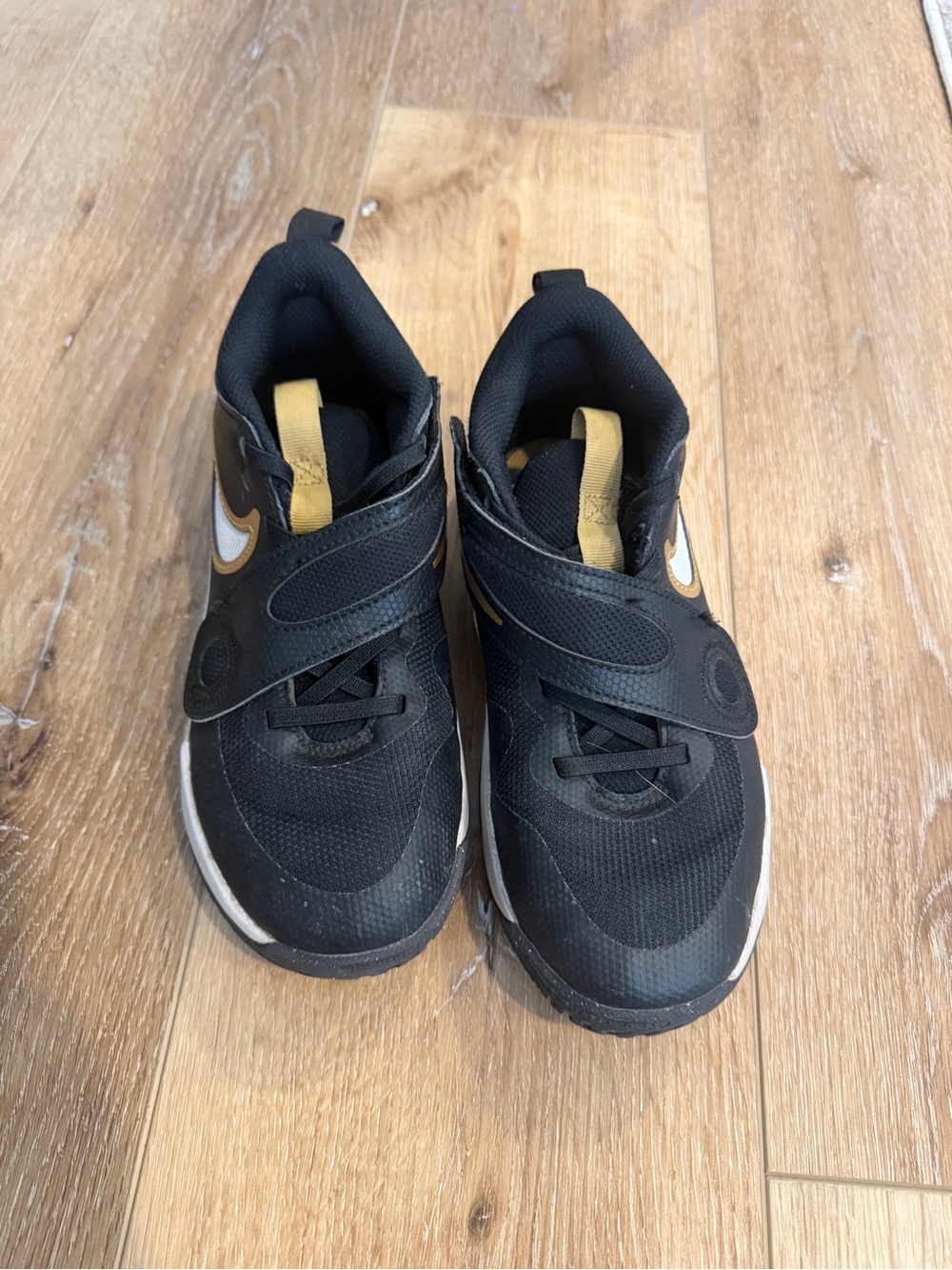 Nike little kids basketball shoes gold and black 2Y